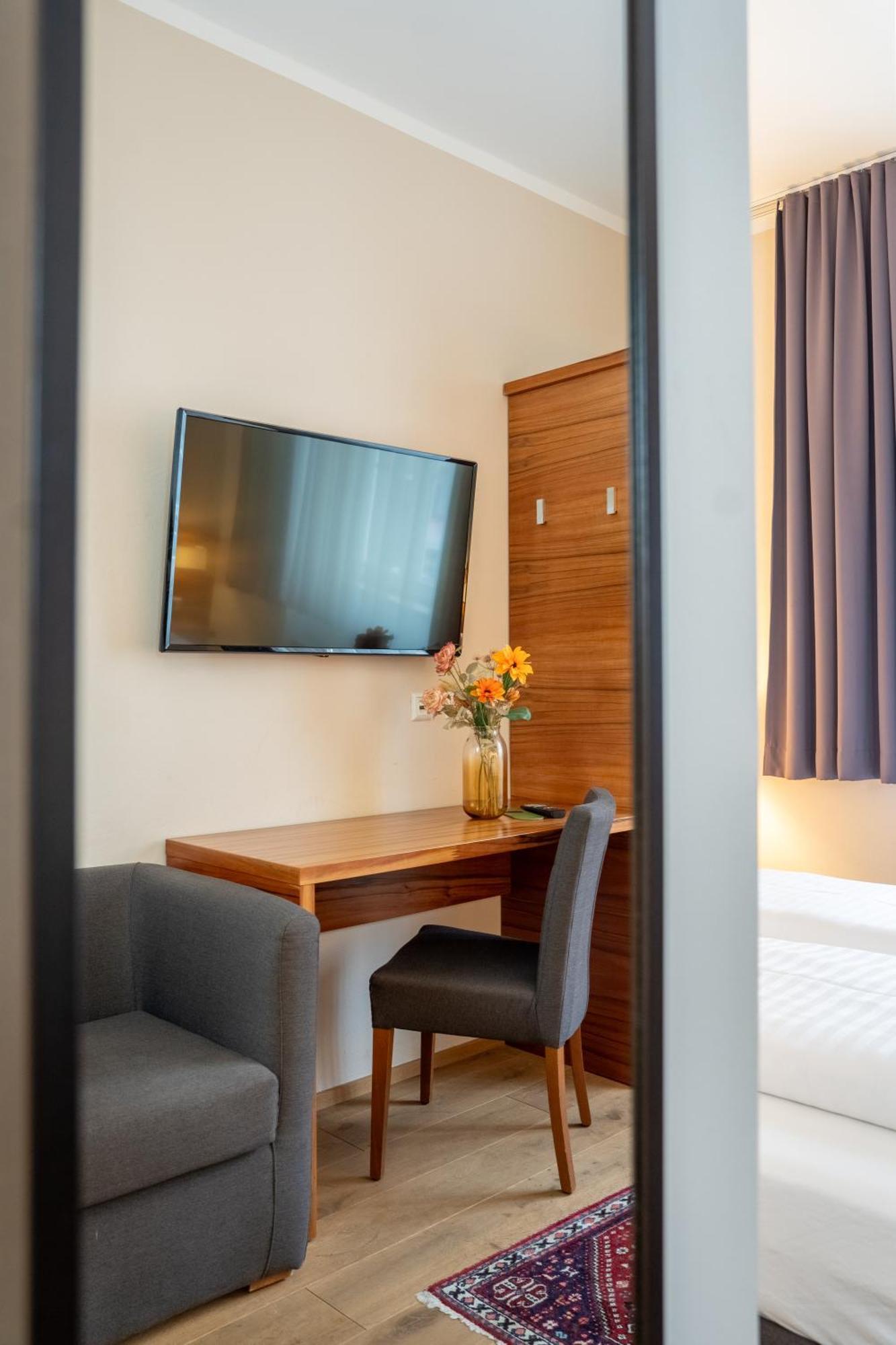 Das Jedermann Boutiquehotel Mit Stadtgarten Salzburg Zewnętrze zdjęcie